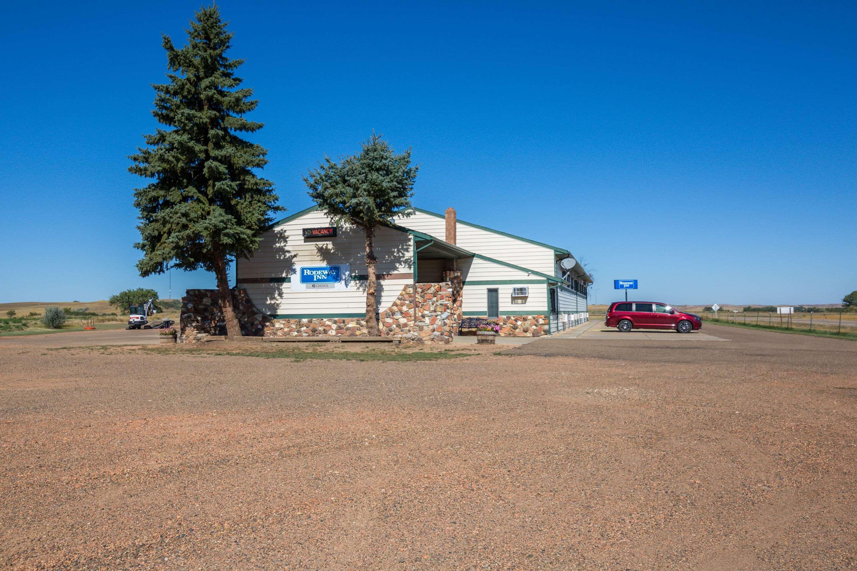 Rodeway Inn Gateway To Medora T-Roosevelt & Makoshika State Park Wibaux Dış mekan fotoğraf